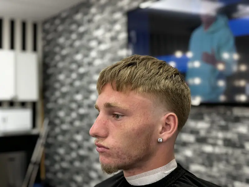 Classic Cuts barbershop haircut (img 1047)
